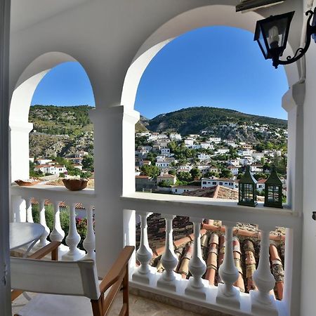 Feel At Home - Family House In Hydra Экстерьер фото