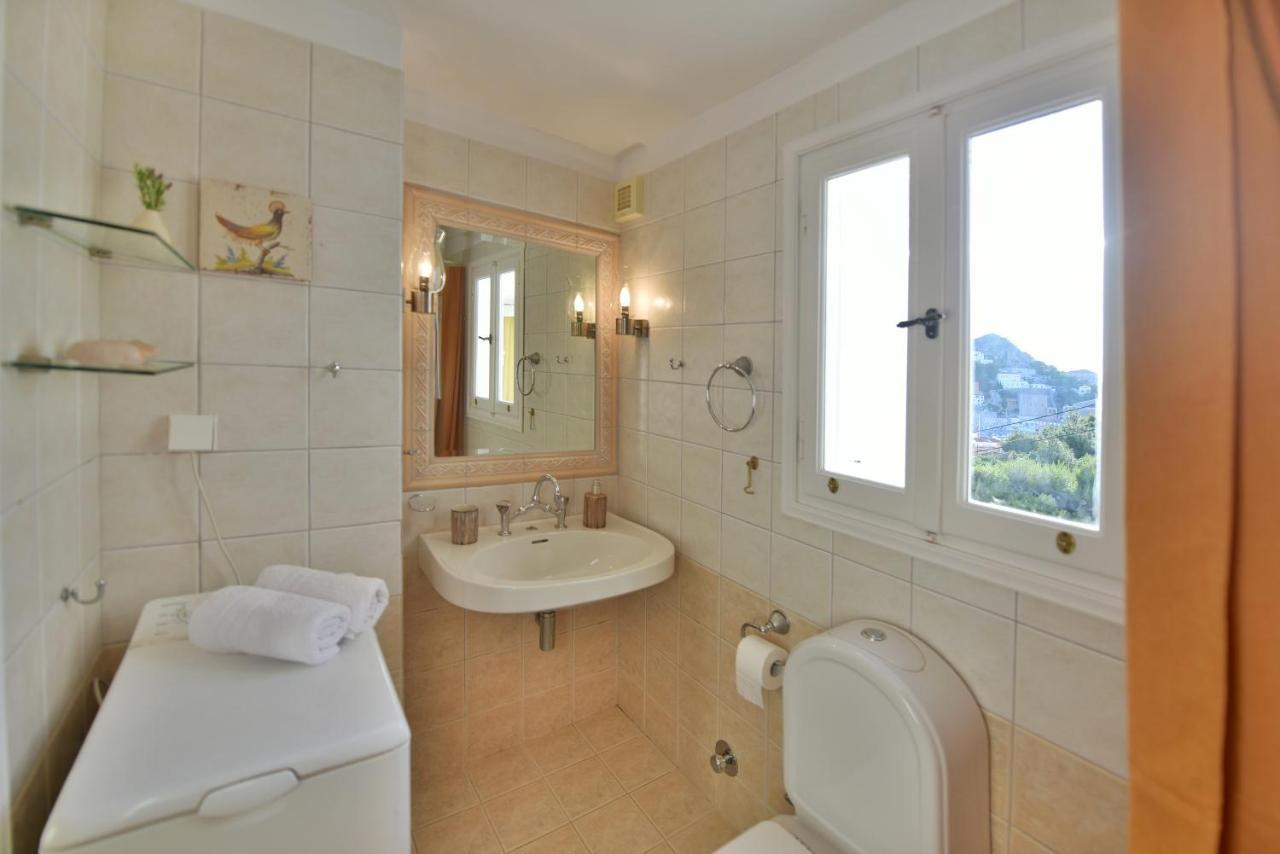 Feel At Home - Family House In Hydra Экстерьер фото
