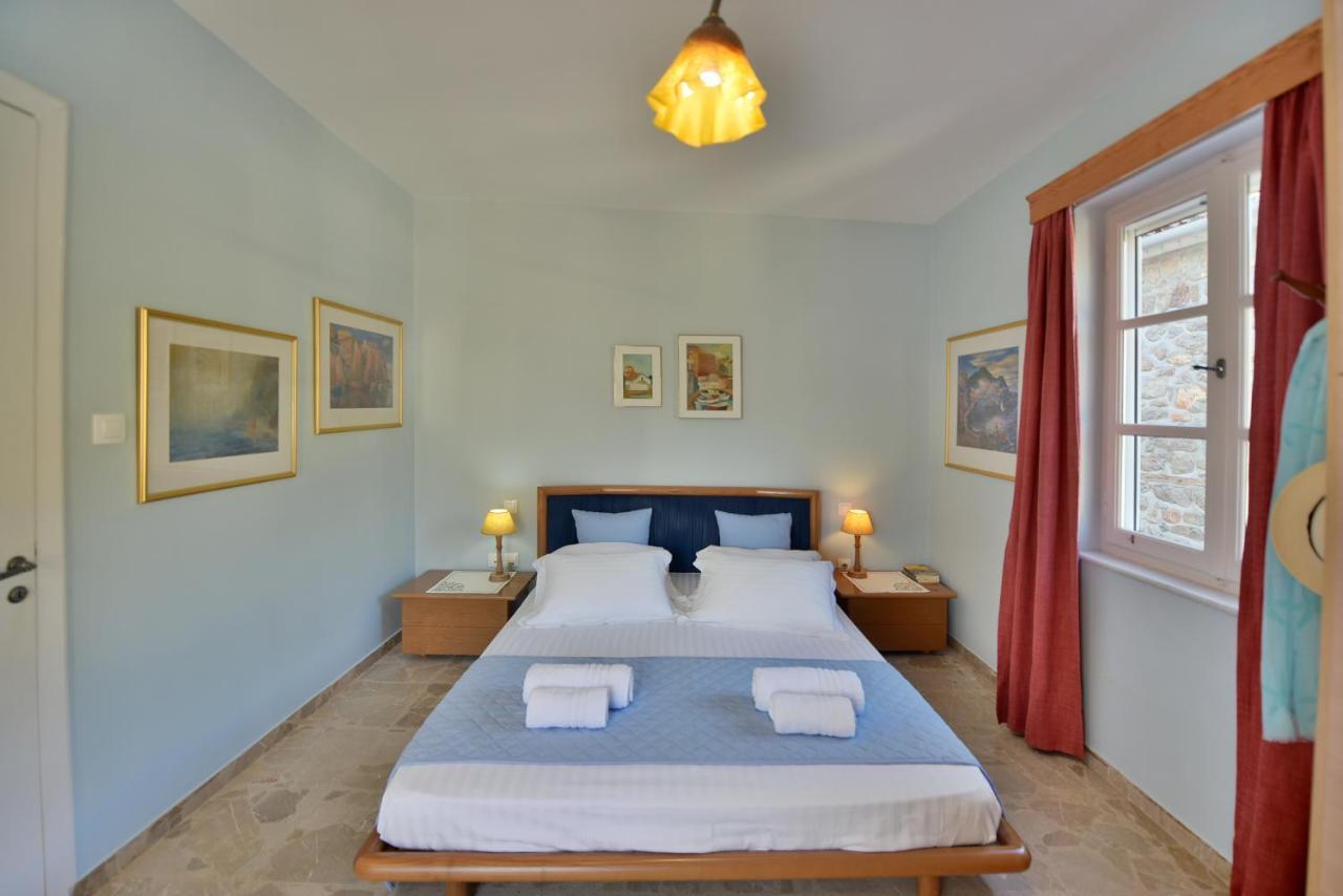Feel At Home - Family House In Hydra Экстерьер фото