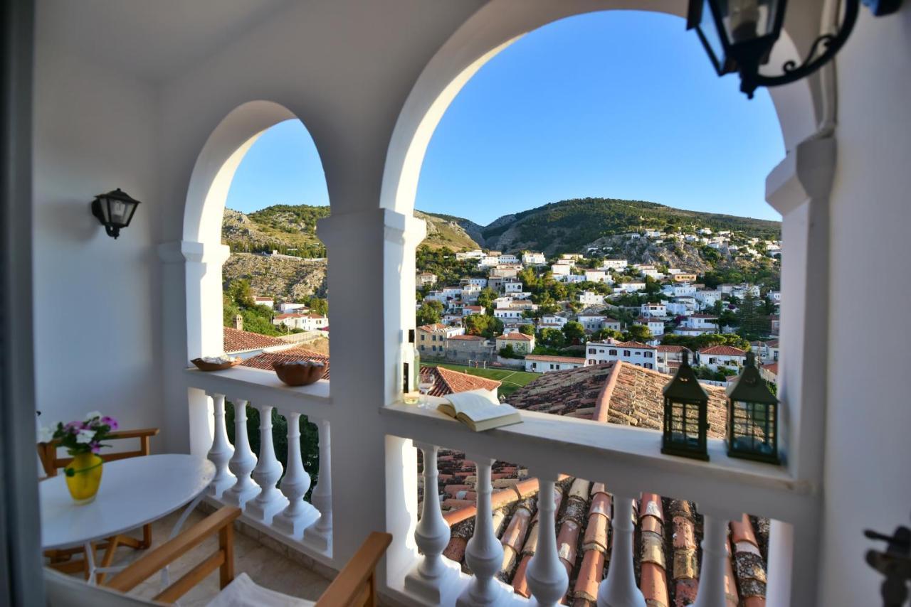 Feel At Home - Family House In Hydra Экстерьер фото