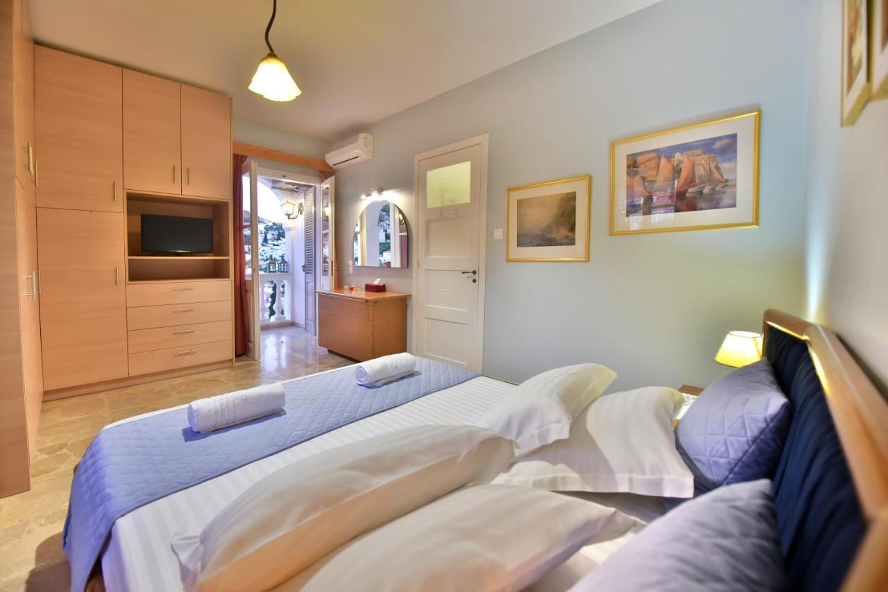 Feel At Home - Family House In Hydra Экстерьер фото
